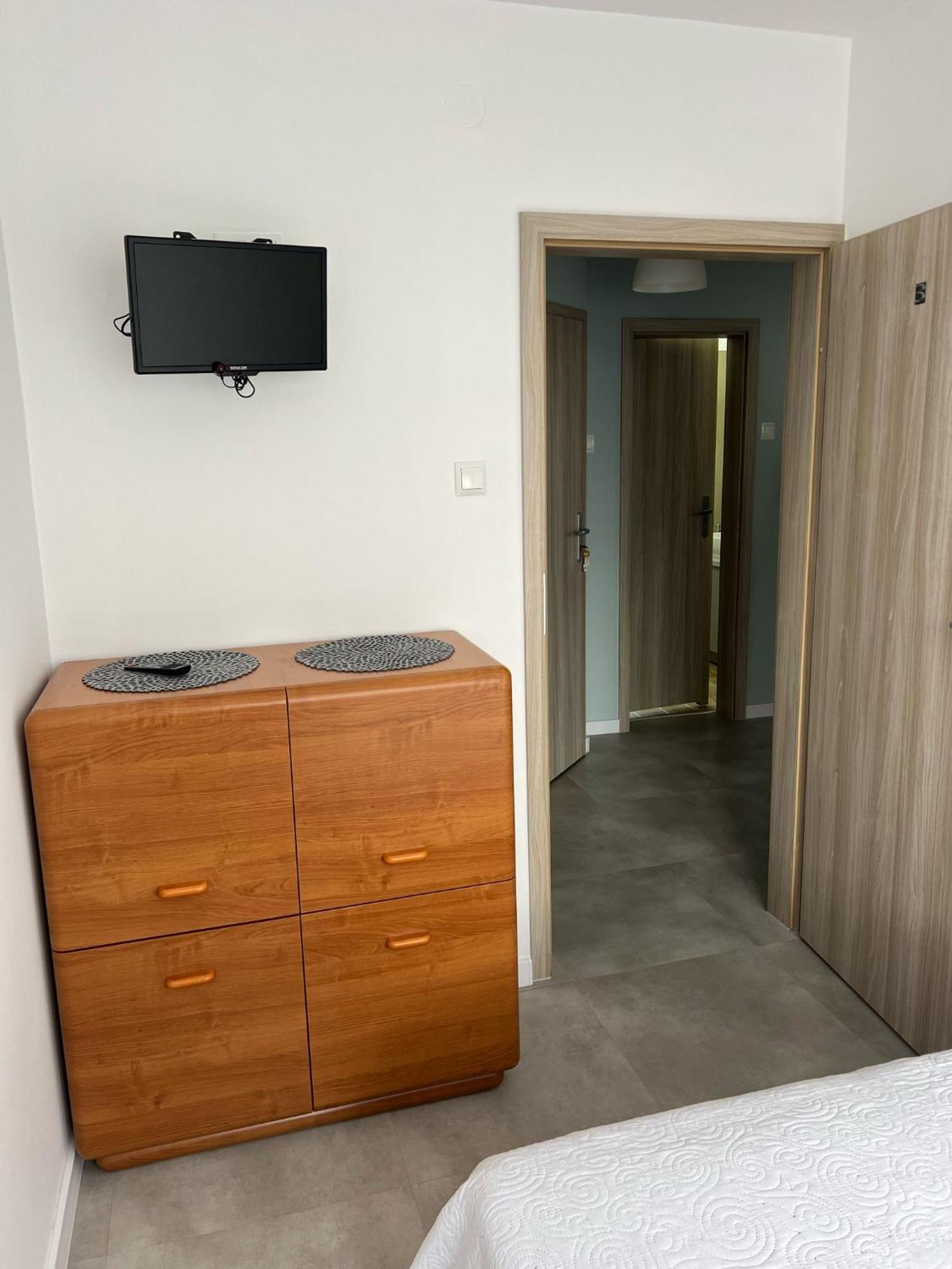 Podlaski Bon Turystyczny Emka Noclegi Apartamenty أوغستوف المظهر الخارجي الصورة